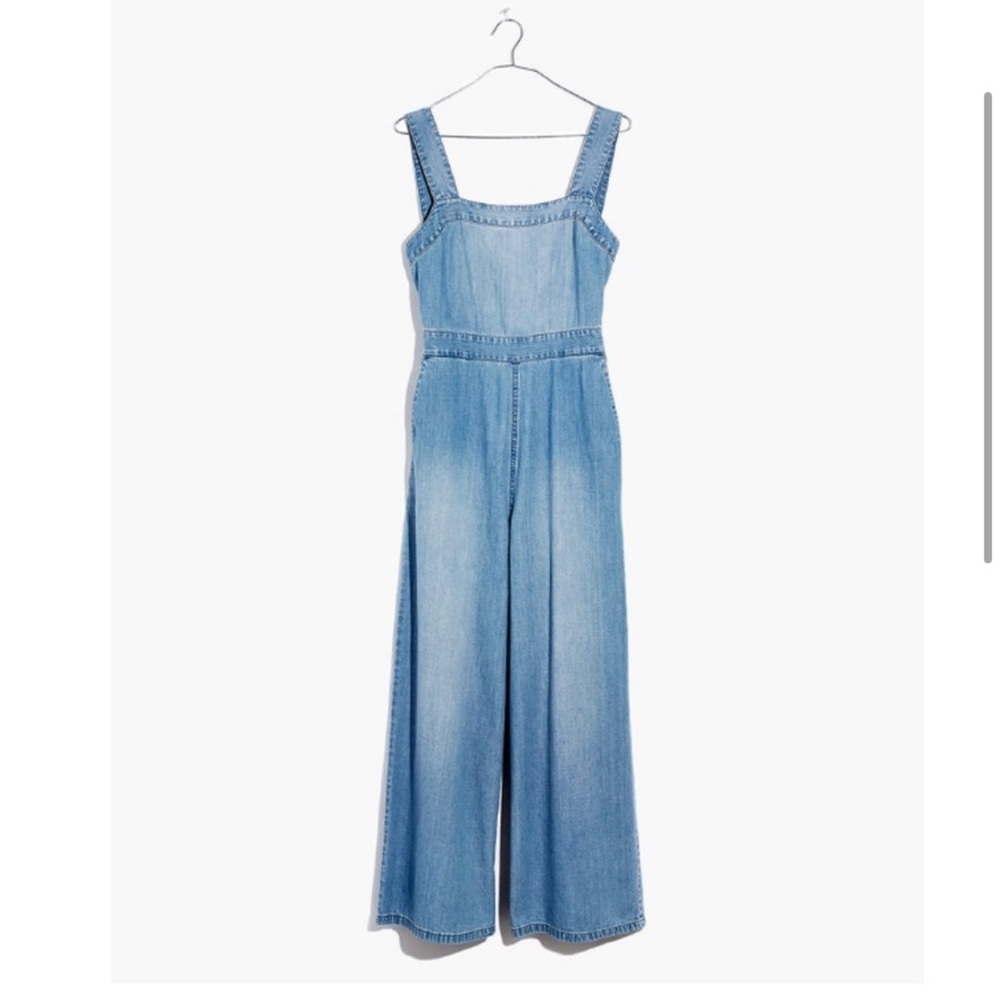 NWOT Madewell Denim Apron Bow-Back Jumpsuit in Size 8